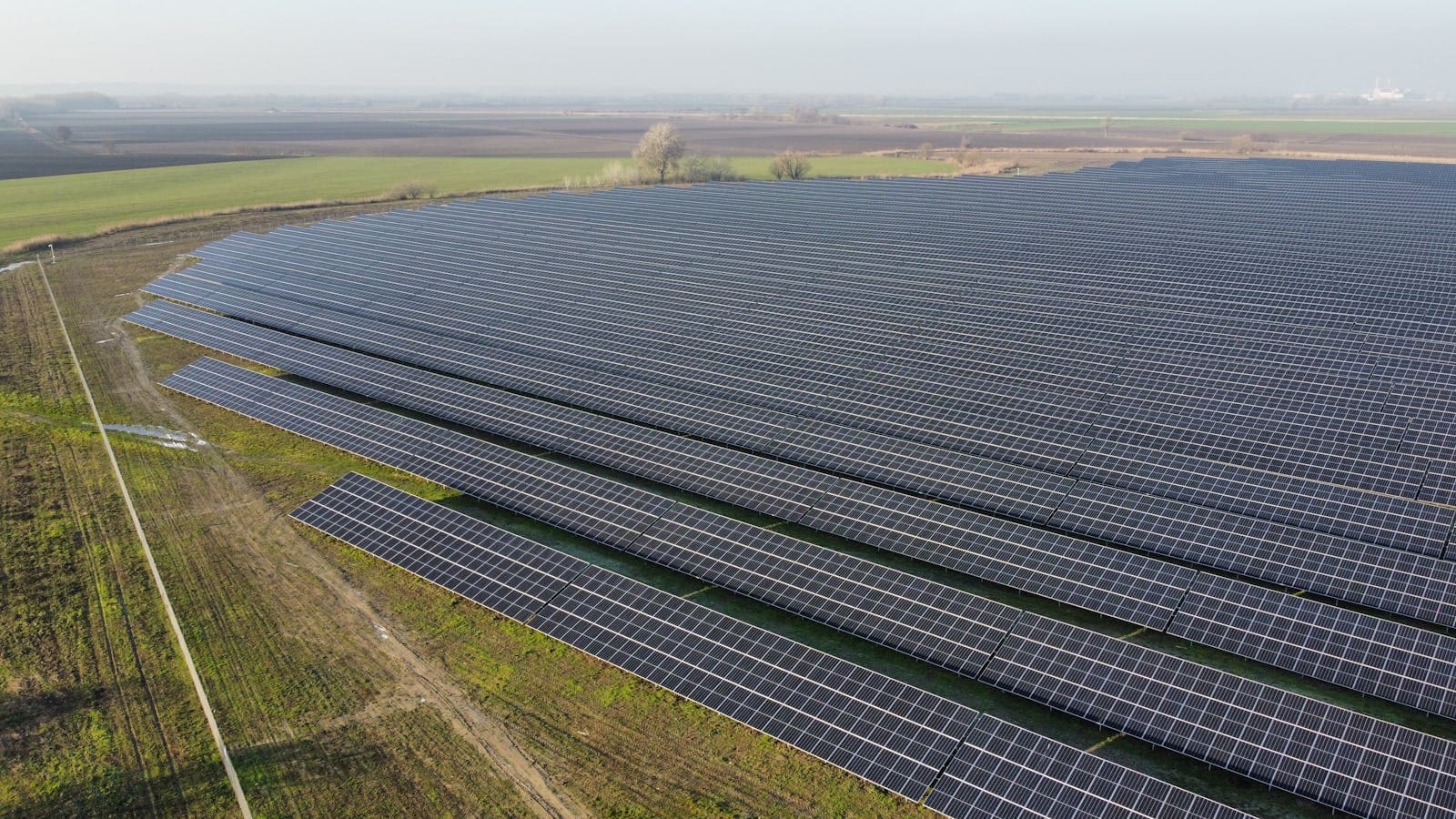 Dach-Photovoltaikkraftwerk